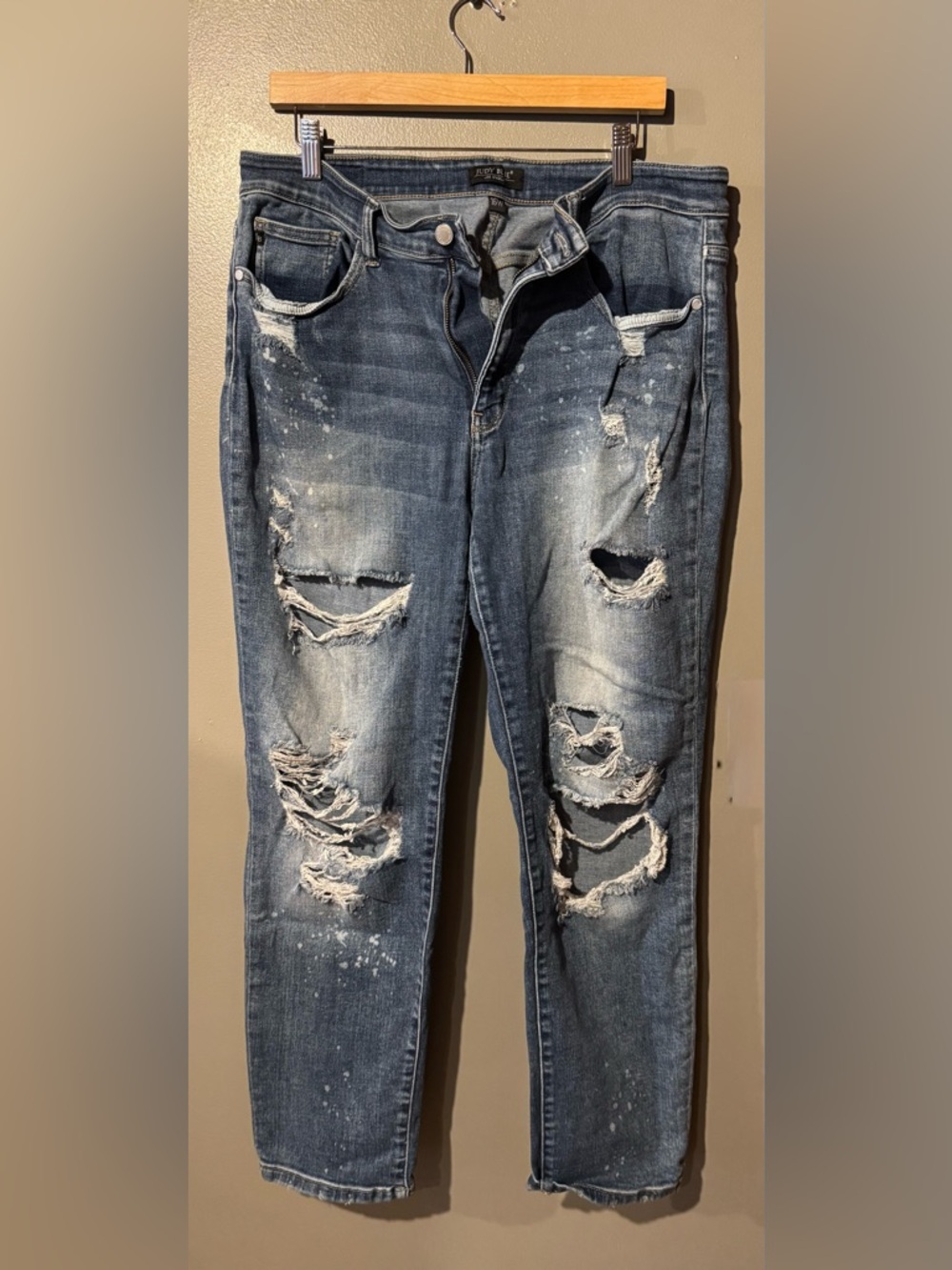 Judy Blue Distressed Dark Blue Ripped Jeans